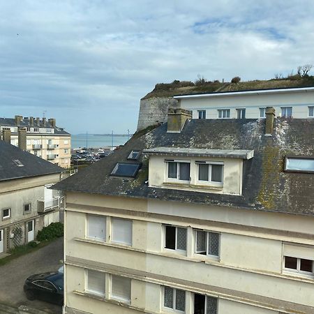 Hotel Restaurant L'Annexe Saint-Valery-en-Caux Exterior foto